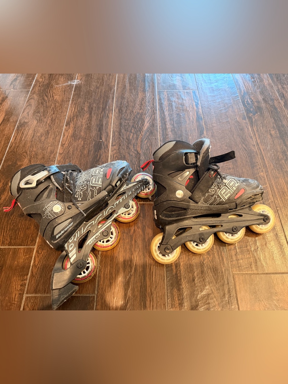 🛼 Bladerunner by Rollerblade Men’s Adjustable Inline Skates US 5–8 Black/Red 🛼